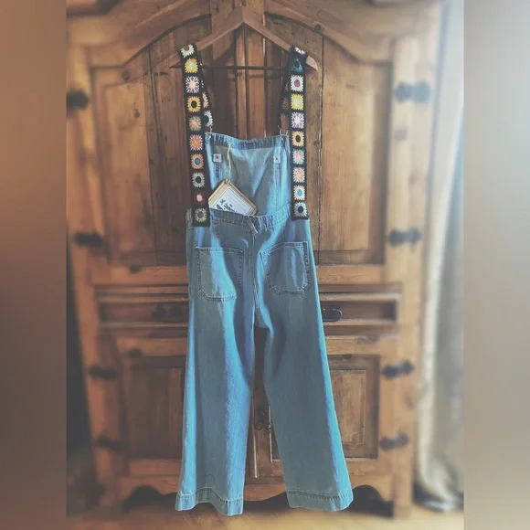 Not your Average Granny Square Overall - Picture 14 of 15